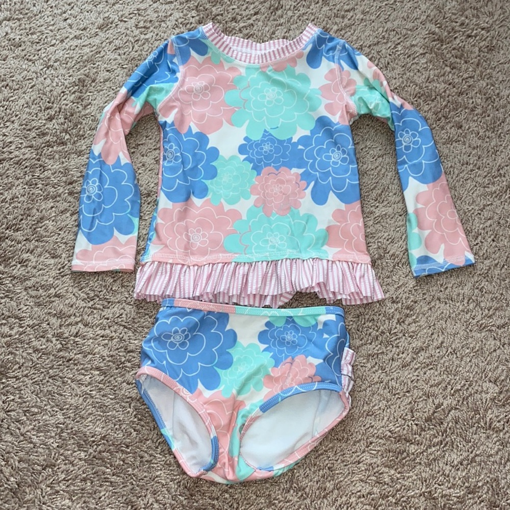 Ruffle Butts long sleeve rash guard 4T